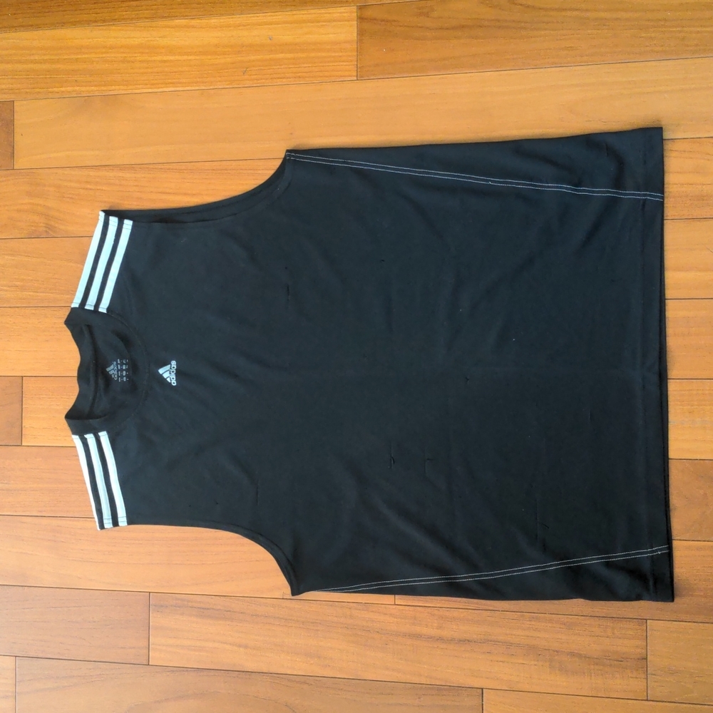 Adidas men's size large cutoffs sleeveless shirt